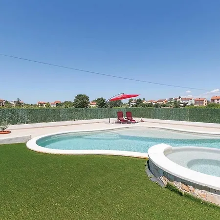 בית נופש House Sole Valbandon