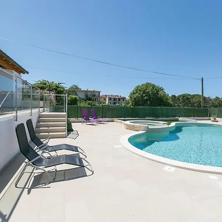House Sole Hébergement de vacances *